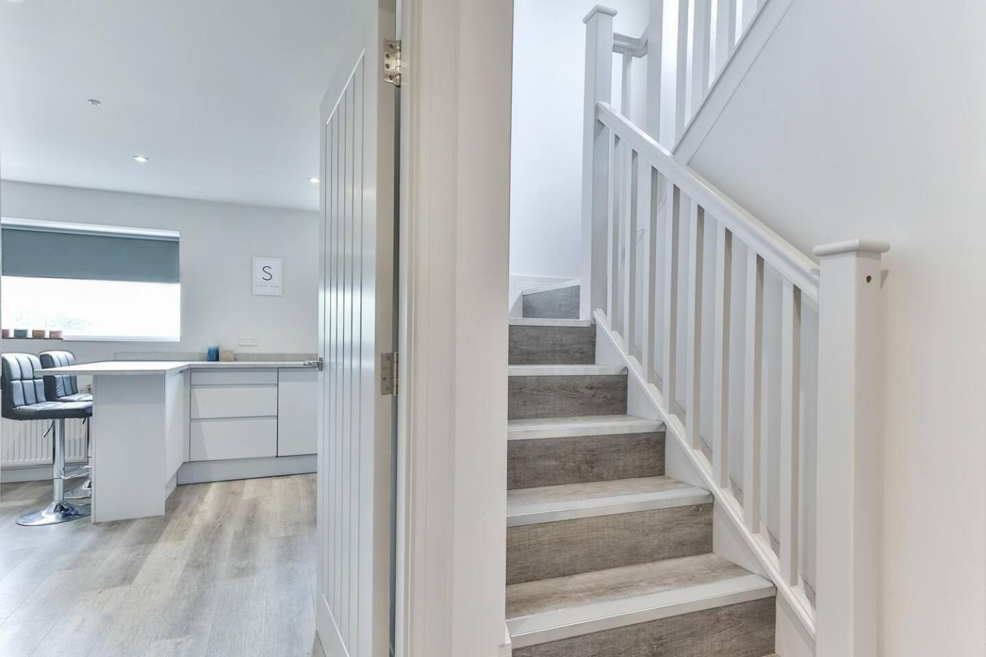 Newly Renovated 3 Bed 2 Bath Apartment & Parking Σέφιλντ Εξωτερικό φωτογραφία