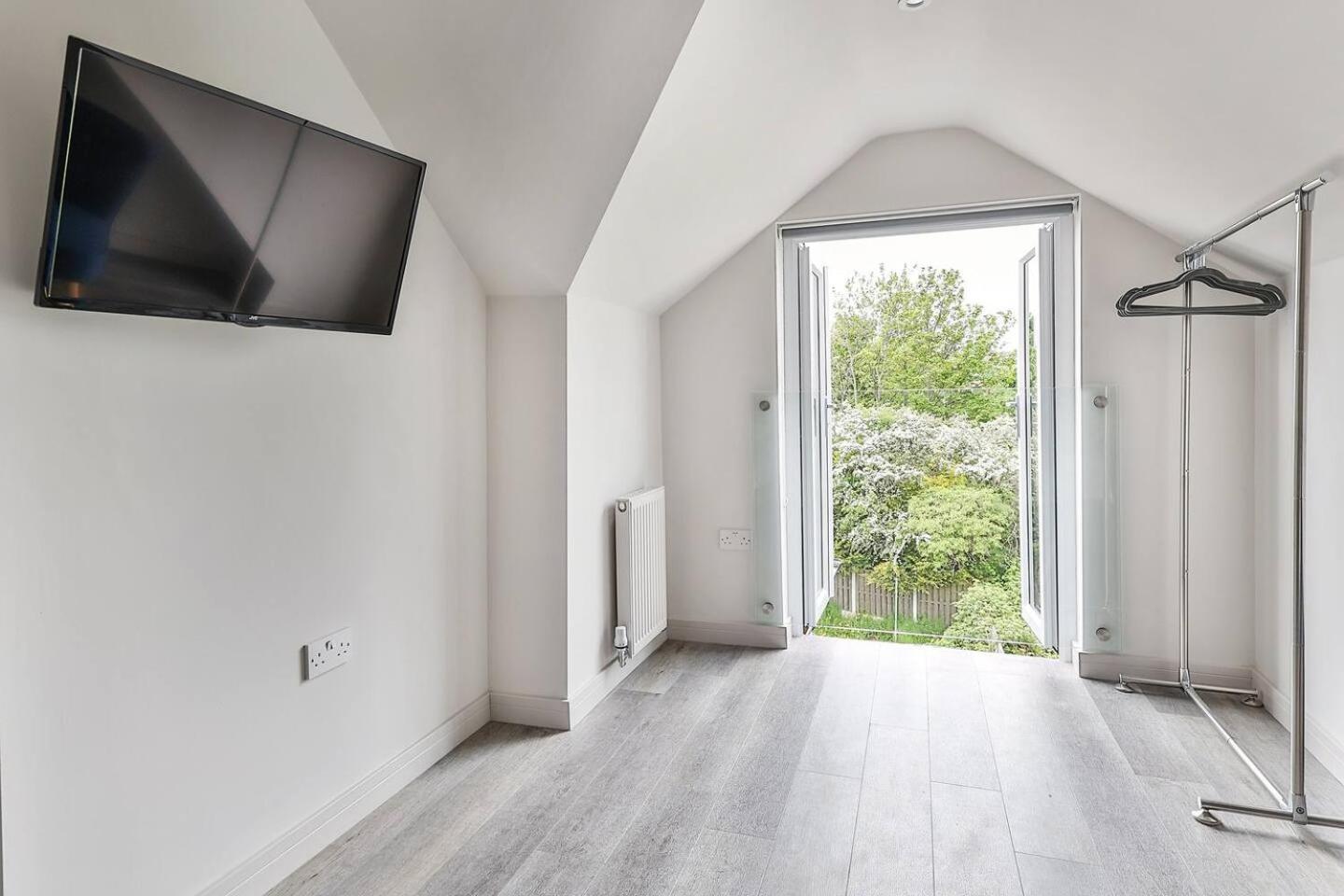 Newly Renovated 3 Bed 2 Bath Apartment & Parking Σέφιλντ Εξωτερικό φωτογραφία