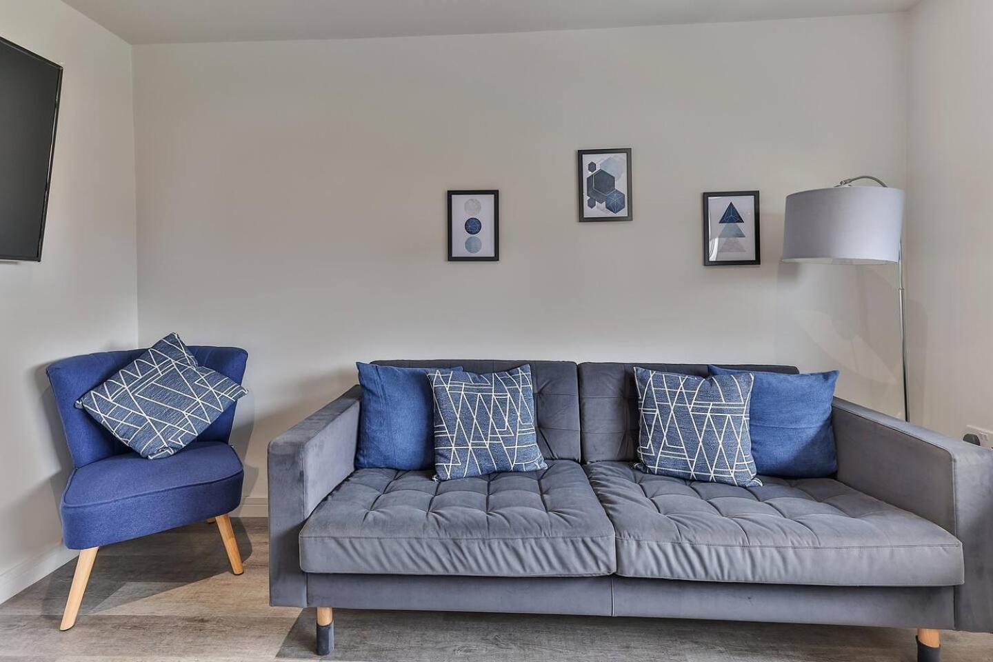 Newly Renovated 3 Bed 2 Bath Apartment & Parking Σέφιλντ Εξωτερικό φωτογραφία