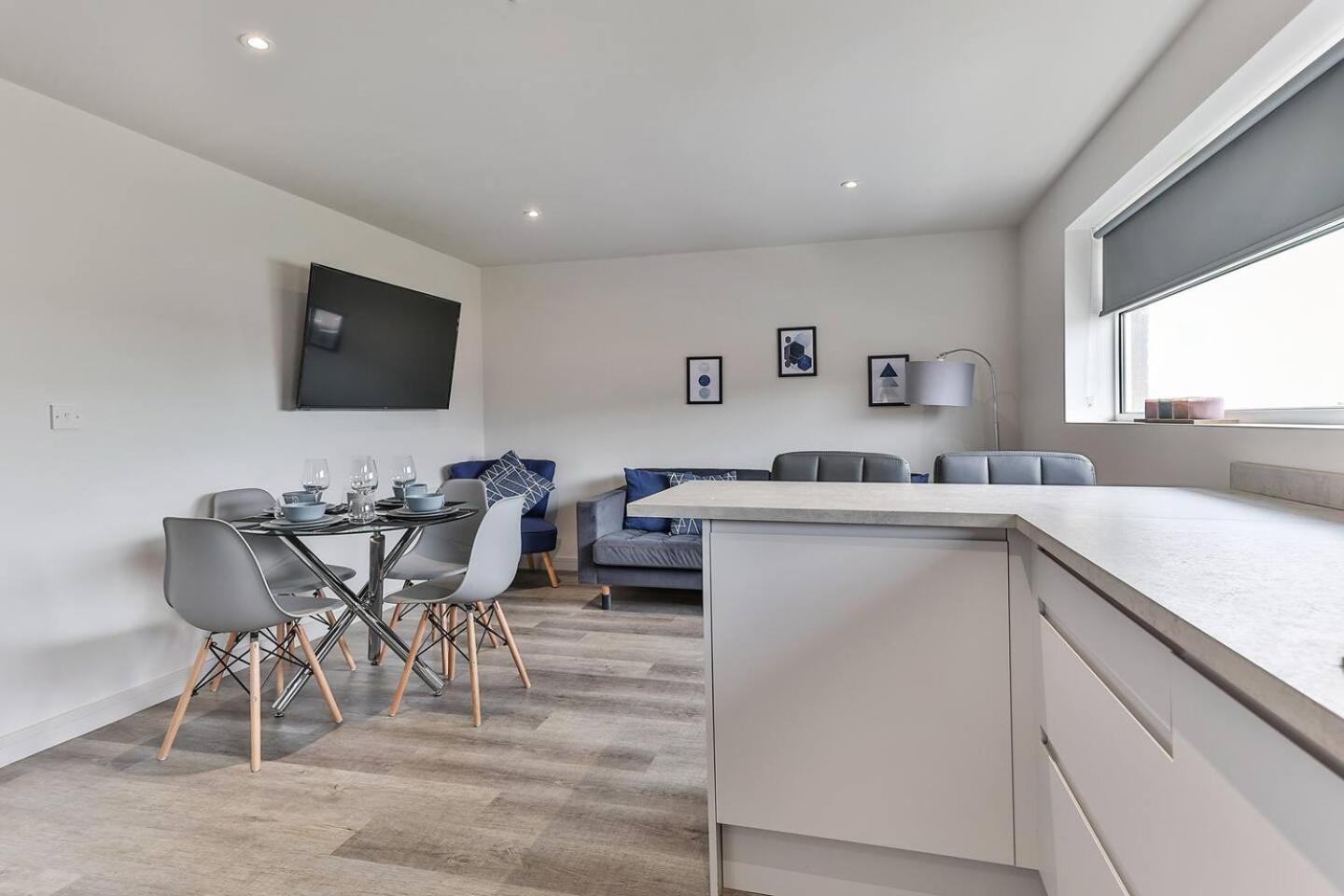 Newly Renovated 3 Bed 2 Bath Apartment & Parking Σέφιλντ Εξωτερικό φωτογραφία